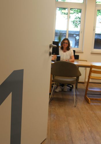 Simone van Baal in Behandlungsraum 1